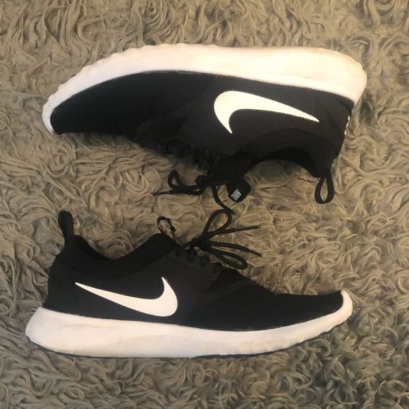 Nike Shoes - Black & White Nike’s
